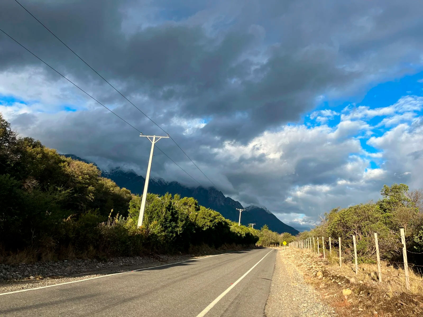 Acceso por la Ruta N-31 hacia las parcelas Las Pilcas en San Fabián de Alico